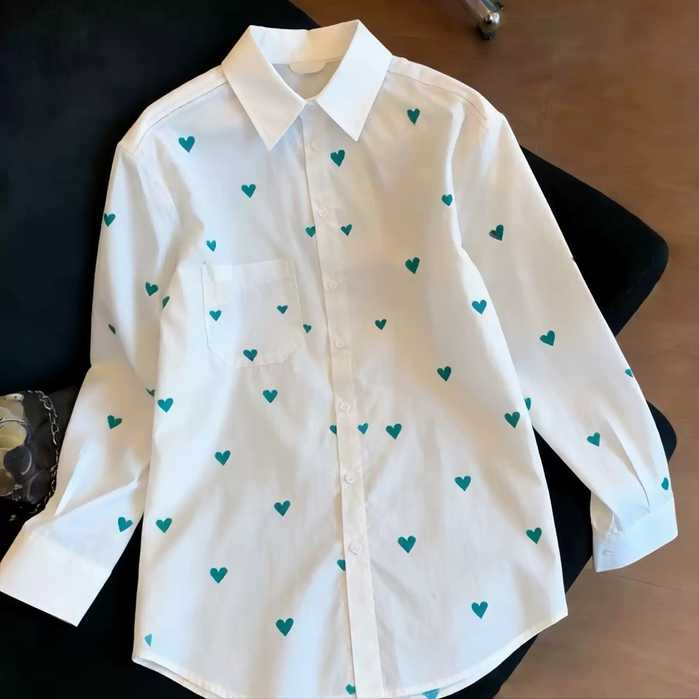 White Green Heart Print Pocket Shirt